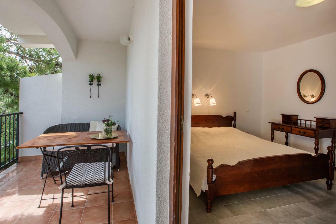 villa pod borom Sveta Nedelja  Esterno foto