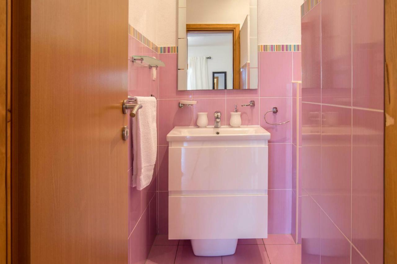 villa pod borom Sveta Nedelja  Esterno foto