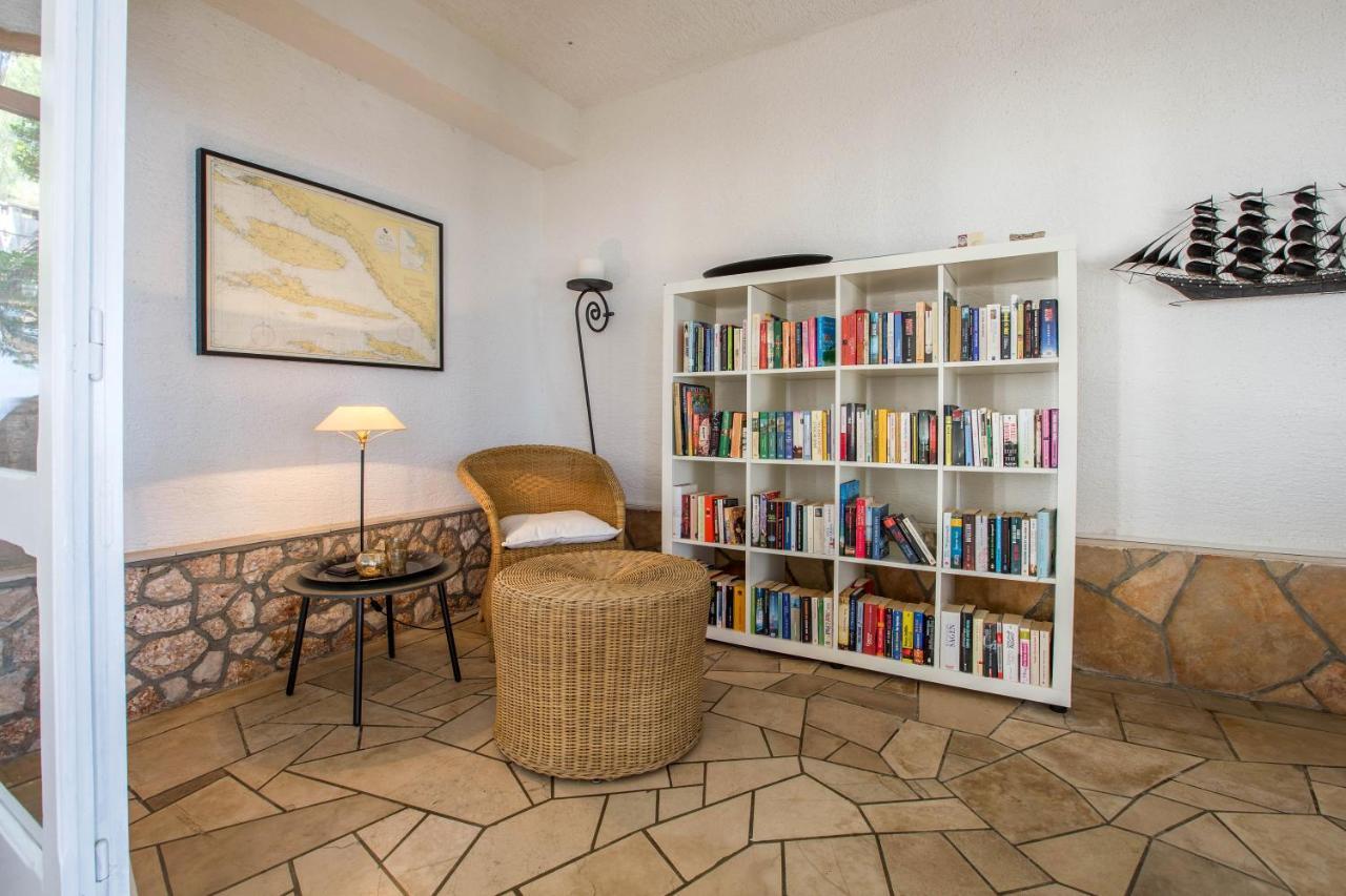 villa pod borom Sveta Nedelja  Esterno foto
